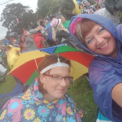 It was a wet weekend but the crowd were still in good spirits!