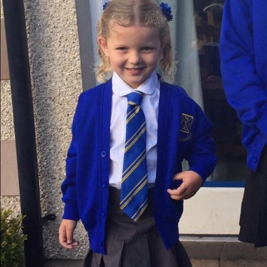Jen sent this super cute pic of her little girl looking really smart all ready to start primary one.