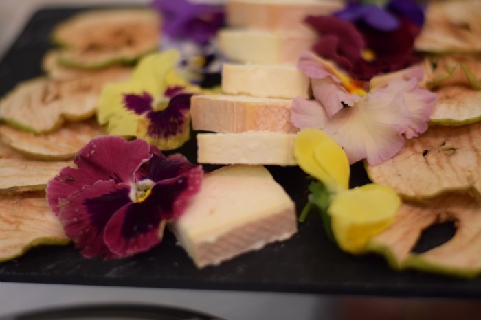 PROVENDER BROWN CHEESE AND WINE 2017 STRATHEARN