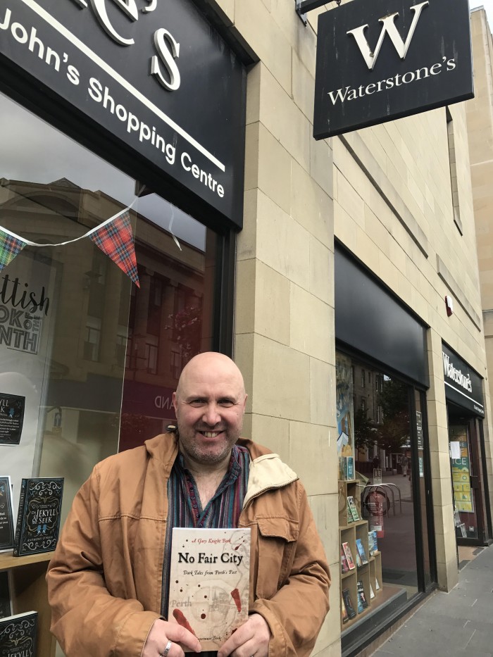 WORKDAYS AND WEEKENDS- GARY KNIGHT- HAPPY AUTHOR