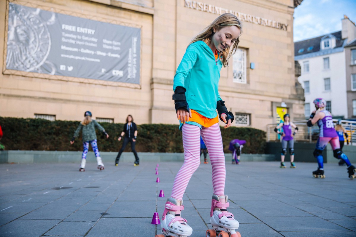 WOW GALLERY 2017- Get your skates on!