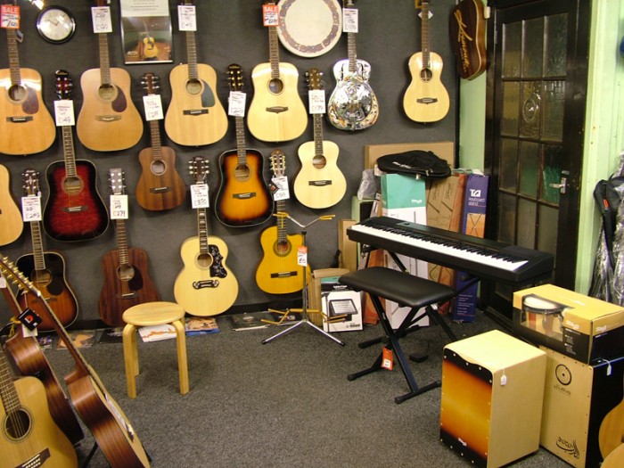 Bandwagon - Inside shop layout