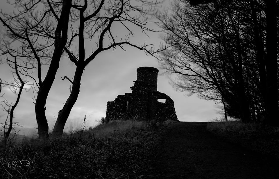 Kinnoull Tower beneath trees