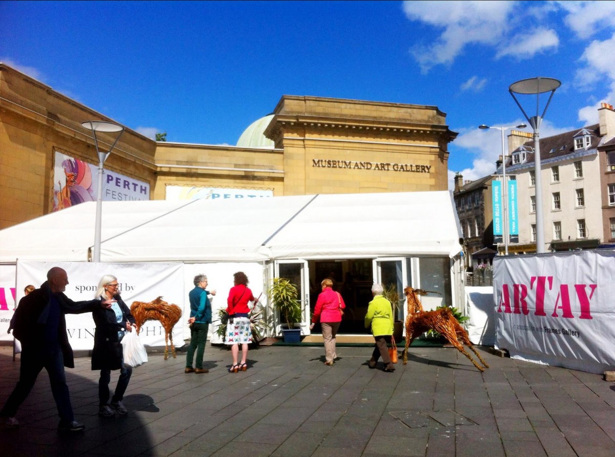 Perth Festival is delighted to announce the return of arTay - a fantastic exhibition of contemporary Scottish art.