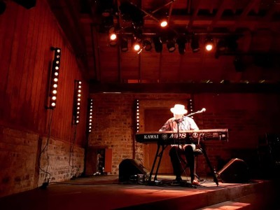 Dom Pipkin: Smokin’ Boogie