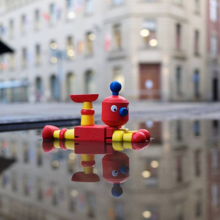 Mr Reid working it in Perth City Centre