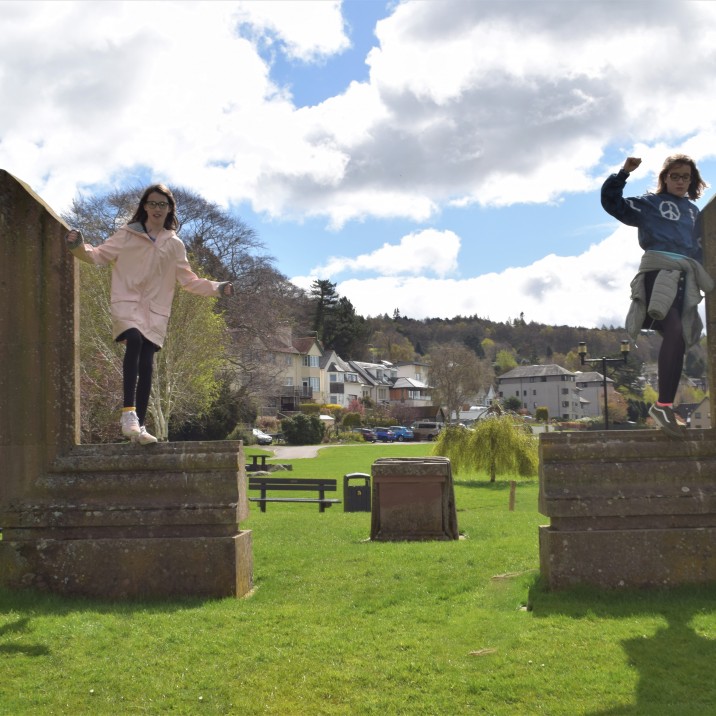 When pictures come of life