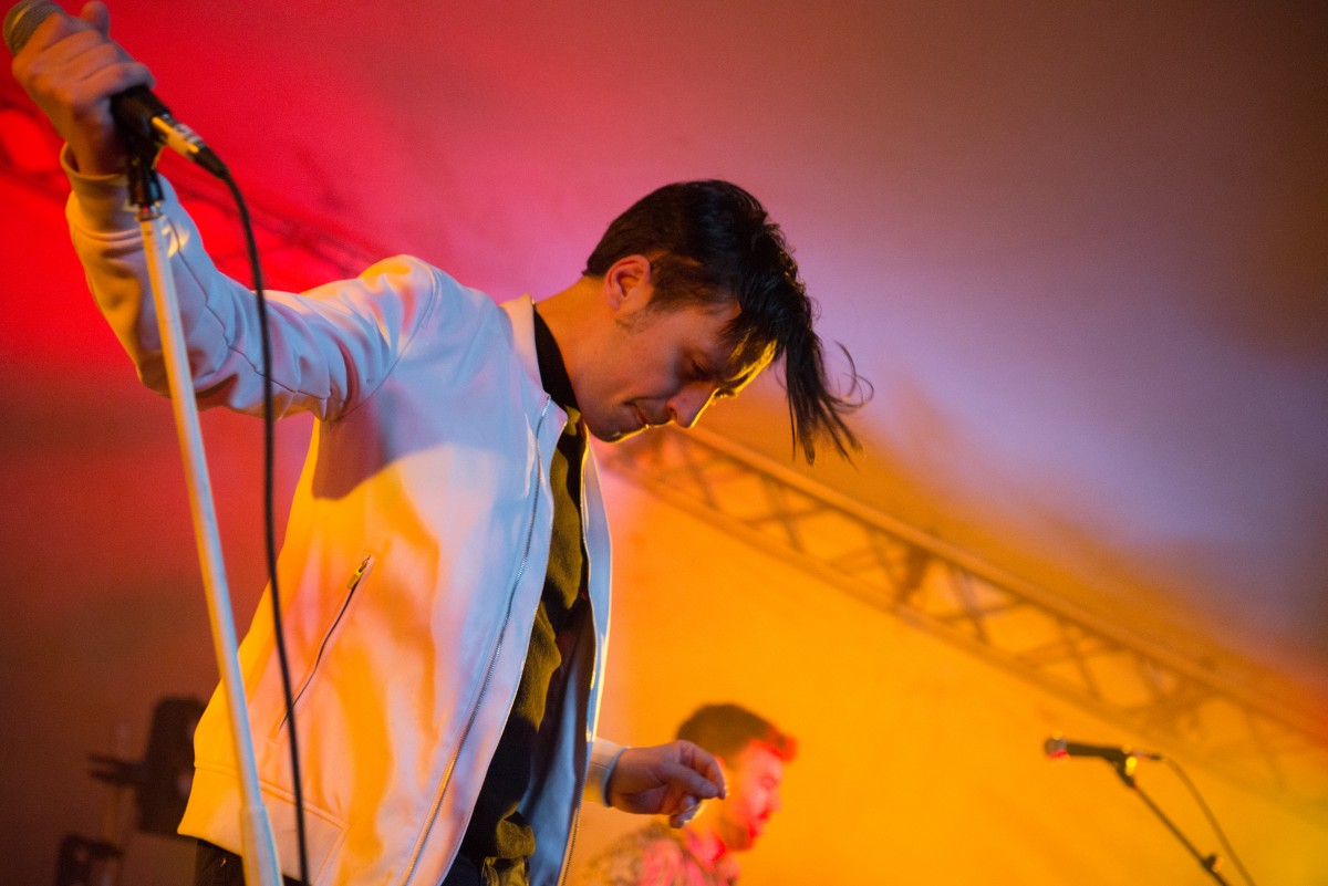 The lead singer of White, the 2017 Solas headline band.