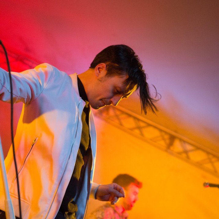 The lead singer of White, the 2017 Solas headline band.