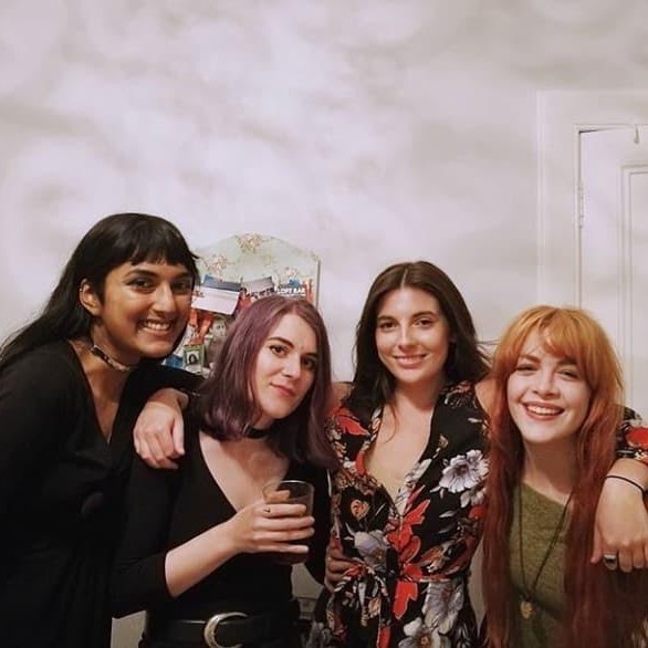 Our newbie Small City Anita celebrates International Friendship day with her besties Siolhanne, Erin and  Holly