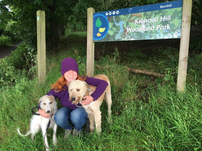 Original Walkies' Vicky with Dogs