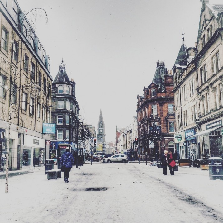 Perth High Street covered in a light dusting of snow