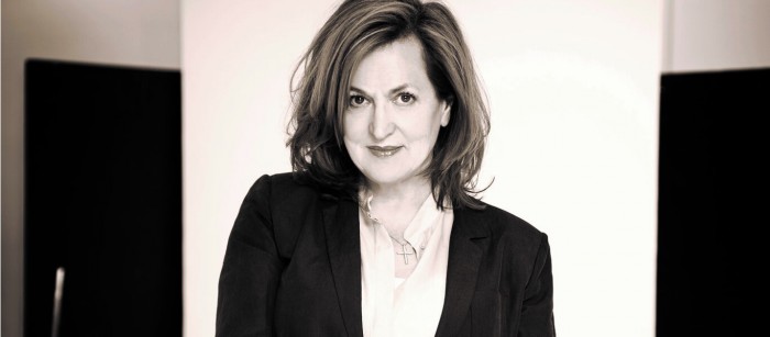 Multimillion selling recording artist Barbara Dickson and her accomplished band returns to Perth Concert Hall.