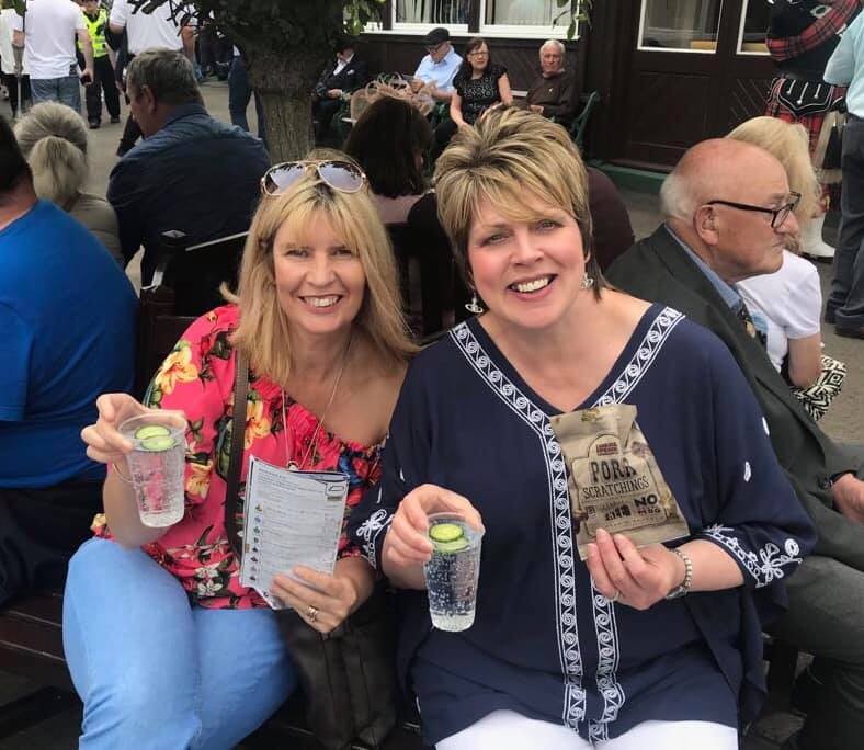 Jennifer: "Wendy and I - best friends for over thirty years. We don’t even have that much in common! 😂 I just love it when we don’t even have to say a word, we just know what the other one is thinking! 💭"