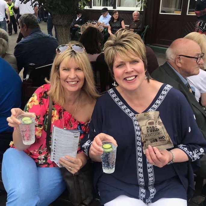 Jennifer: "Wendy and I - best friends for over thirty years. We don’t even have that much in common! 😂 I just love it when we don’t even have to say a word, we just know what the other one is thinking! 💭"