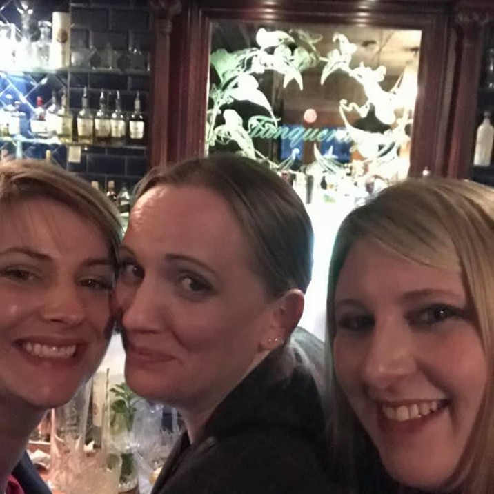 Alexis: "I’m lucky enough to have these two 💖 we are all very different but together completely balance each other out. Bit like Charlie’s angels... just saying 😉"