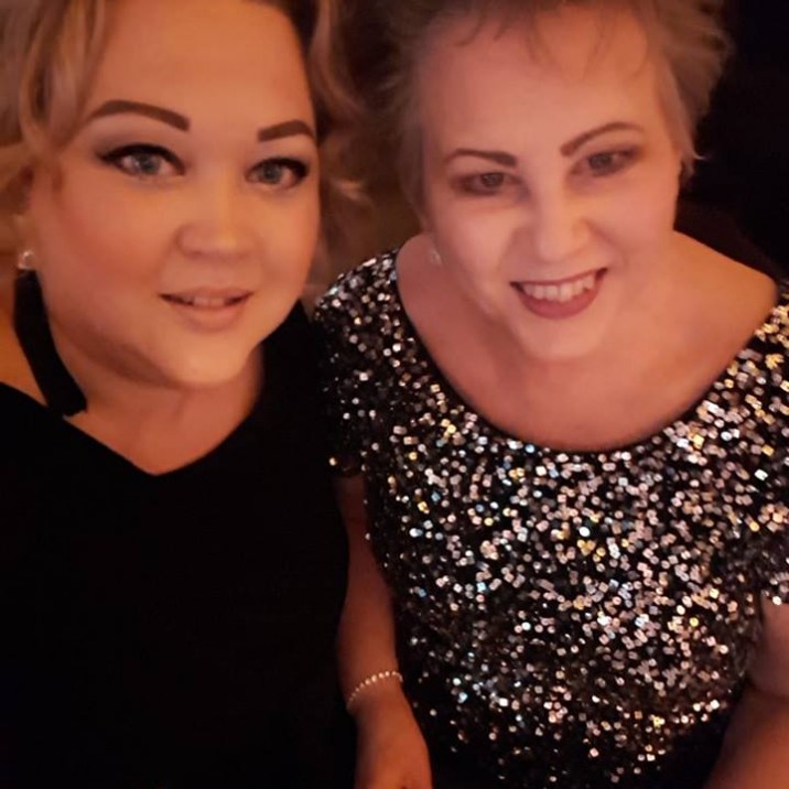 Kirsty and her mum ❤️