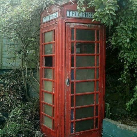 Just gotta nip to the garden and make a call.