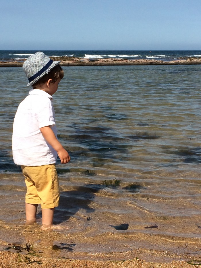 Holidays with kids - James sea