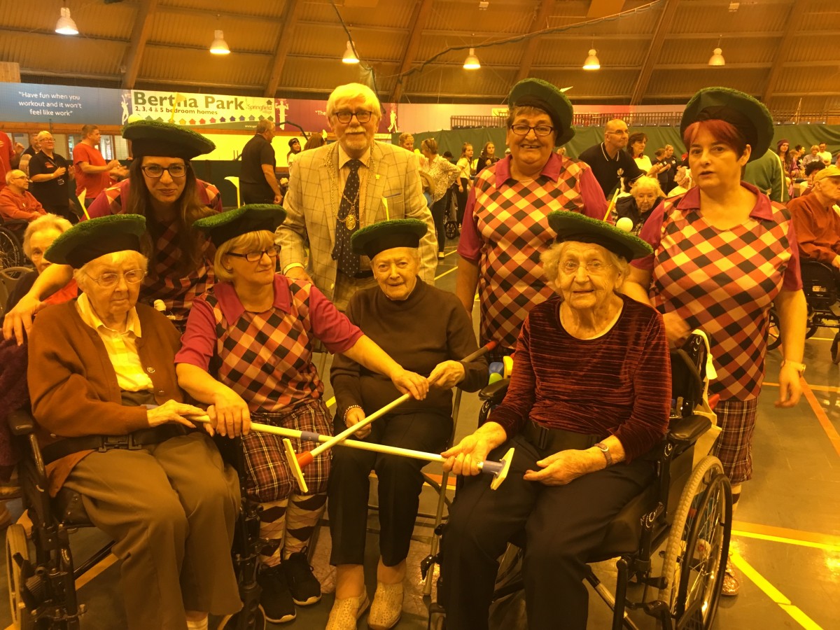 We love the golfing ladies!