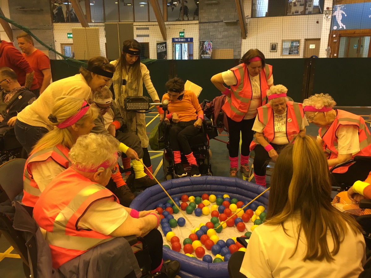 Pink high vis vest - ✔
Neon Headband - ✔
The ladies were ready to go at the ball pool.