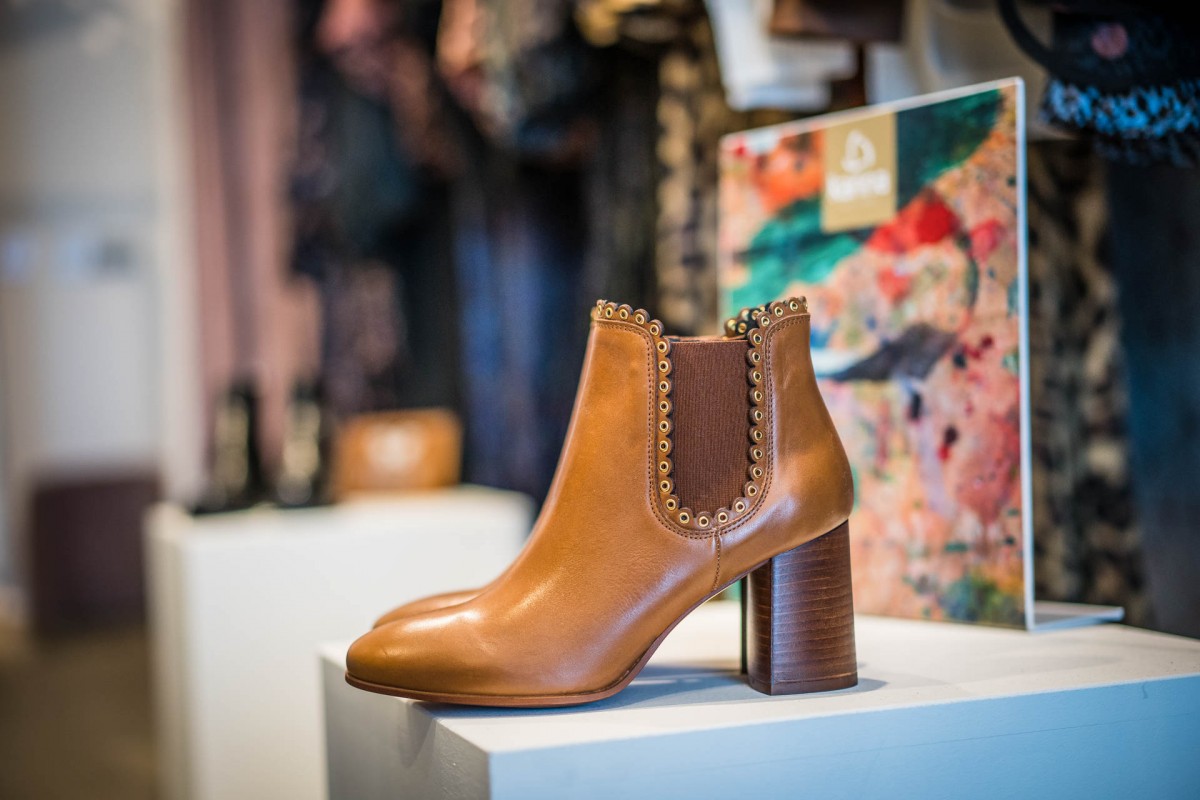 Back where it all started for Eva Lucia, with stylish footwear for the discerning fashionista!