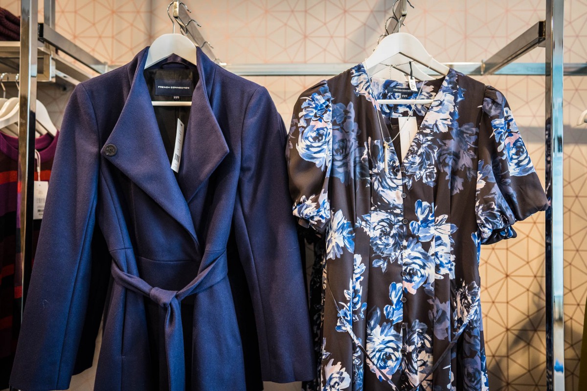 Blue with a floral vibe : its a strong look for autumn!