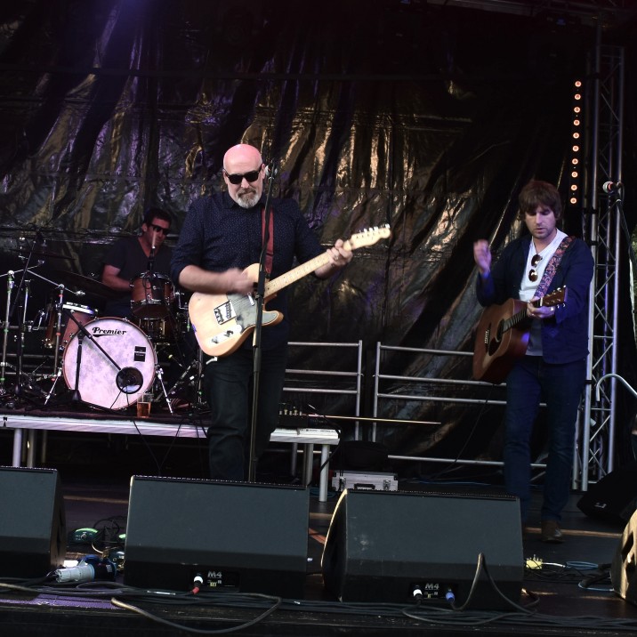 Perth favourites, The New Madrids, loving life on the stage!