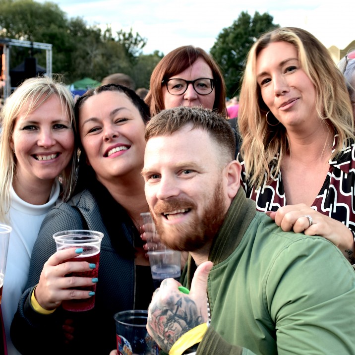 Great music and plenty of drinks makes the perfect recipe for a group selfie!
