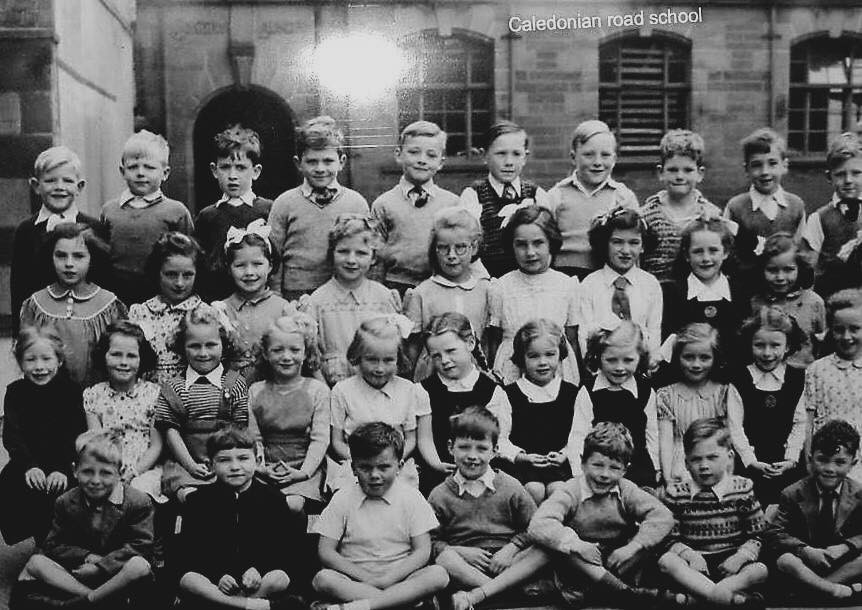 Caledonian Road School 1953-54 - Sent in by Brian Smith