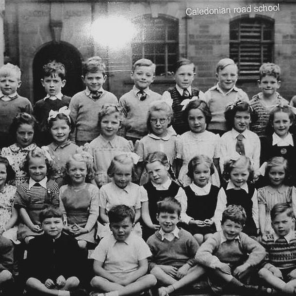 Caledonian Road School 1953-54 - Sent in by Brian Smith