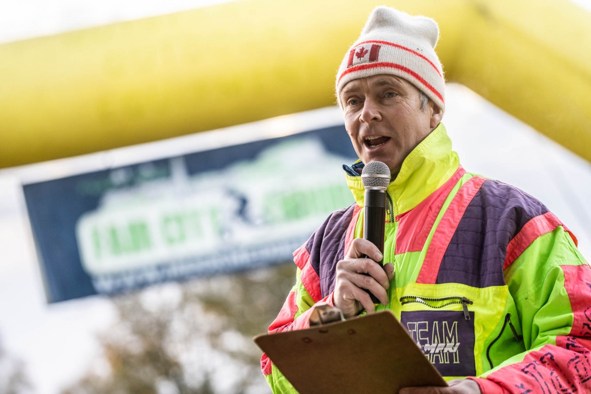 MC Roger setting the waves of riders off.