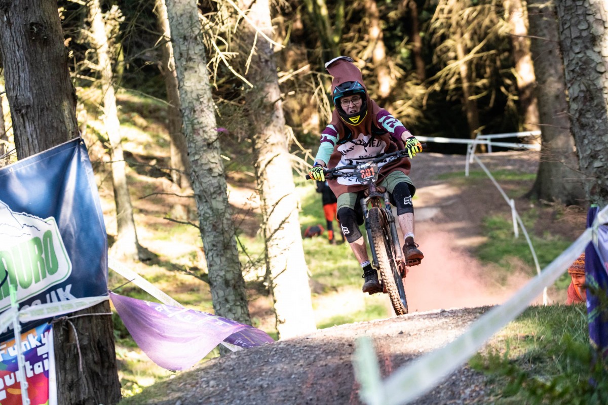 Did someone order a beer?