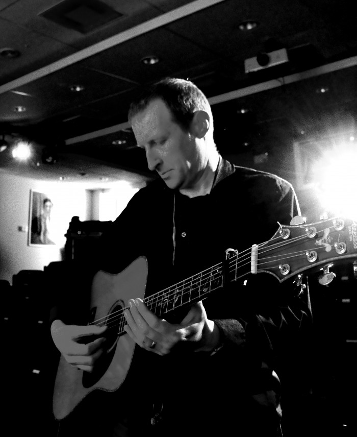 Lins Honeyman - Concert for Harbour Counselling