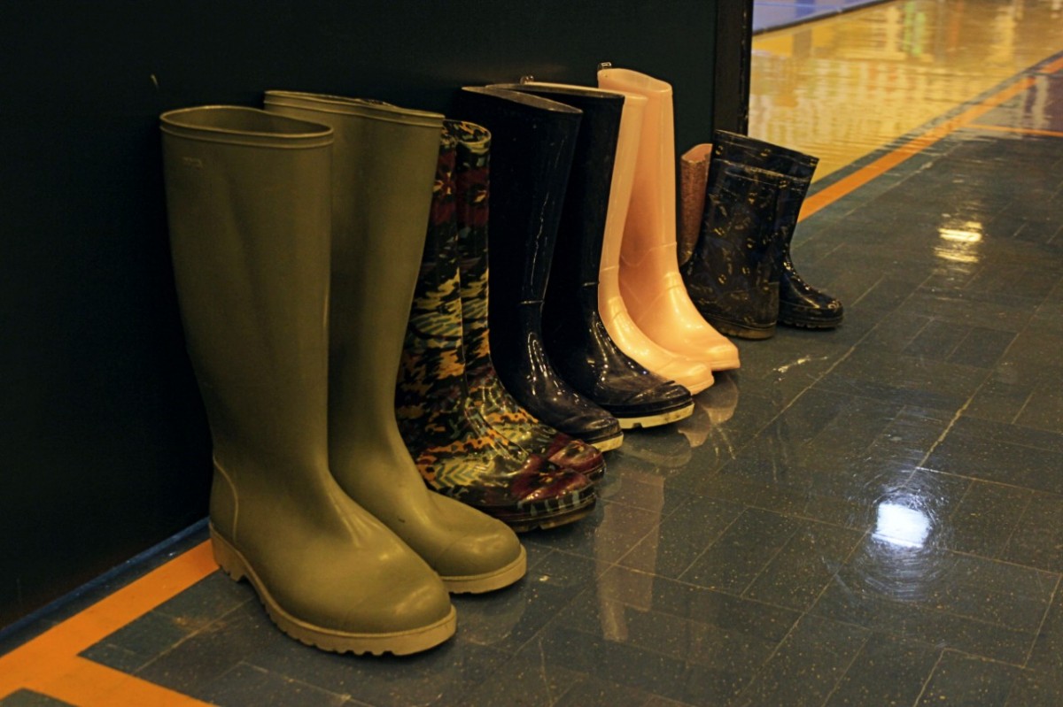 Can you guess which highland games event these welly boots are for?