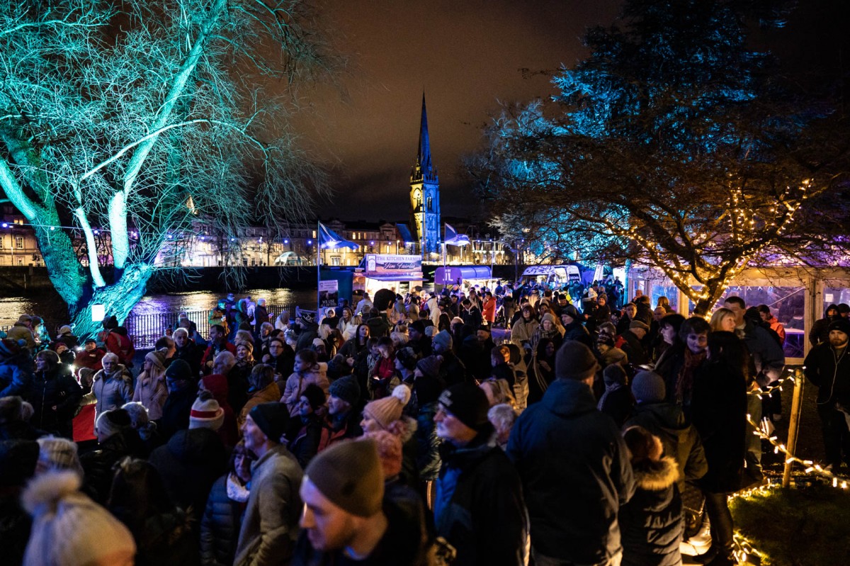 The event has been a huge success so far, look at the crowds!