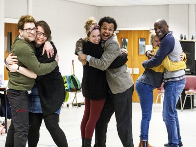 Barefoot Cast talk love, romance… and being spontaneous!